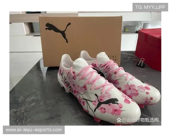全球足球球星限量版球鞋拍卖价格大揭秘 豪华鞋款拍卖历史记录盘点